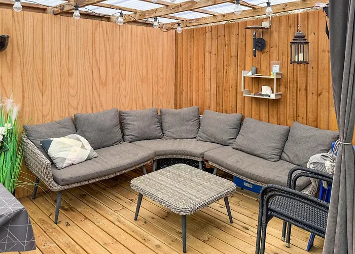 Semesterbostad 3 Bedroom Stunning In