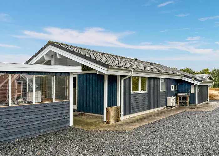 Semesterbostad 3 Bedroom Stunning In *
