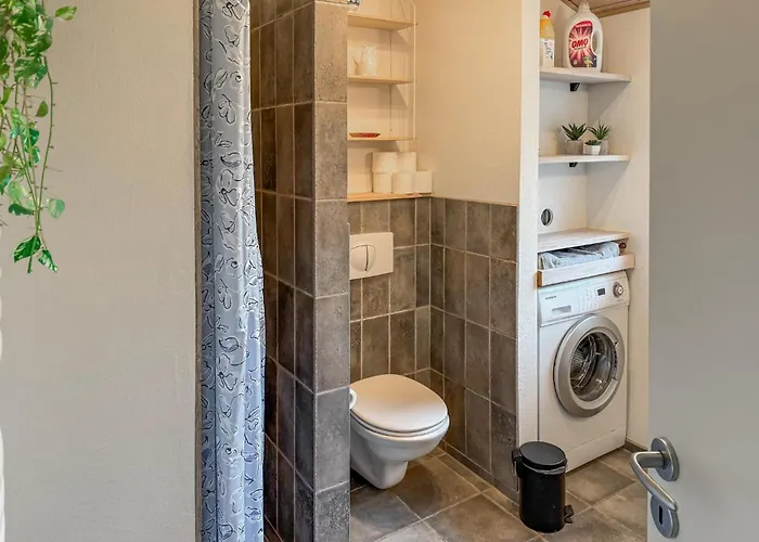 3 Bedroom Stunning In Semesterbostad